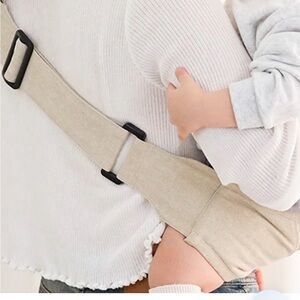 ❤️ GOOSEKET toddler carrier ❤️ in beige, like new